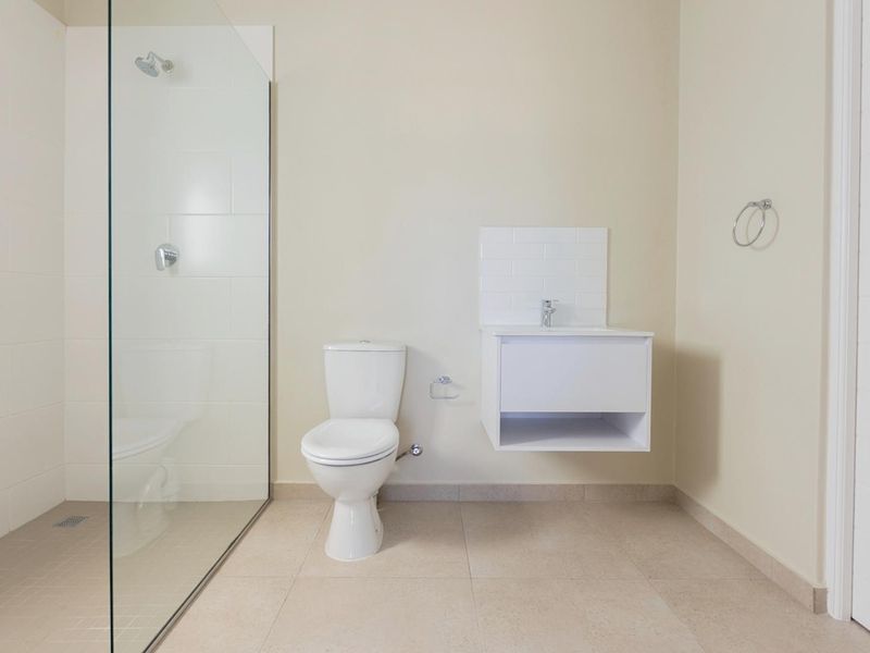 Brand-new 2-bedroom home in Villa Del Mare, Langebaan. - Photo 7