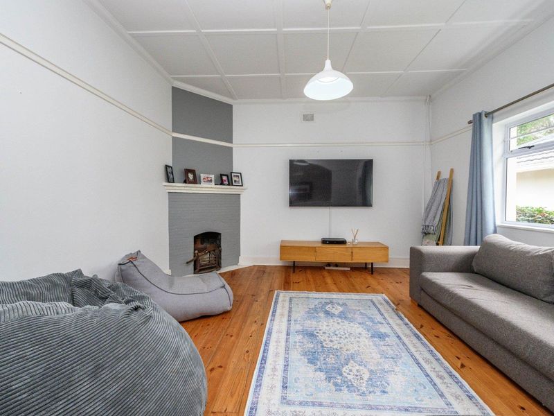 Beautiful Family Home in a Quiet Cul-de-Sac - Photo 4
