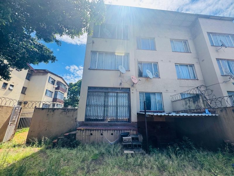 1 bedroom apartment for sale in Umbilo, Beare - Photo 2