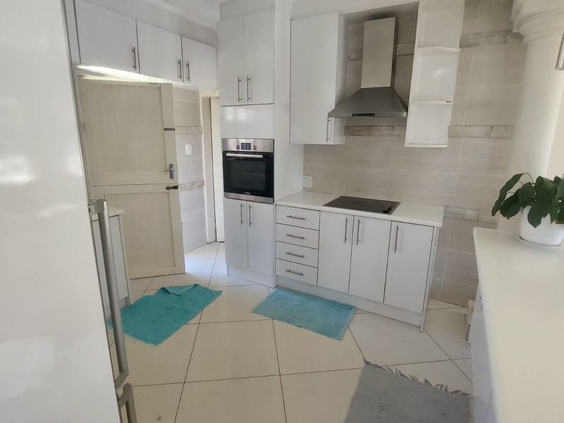 Discover Modern Comfort in This 3-Bed Dream Home! - Photo 10