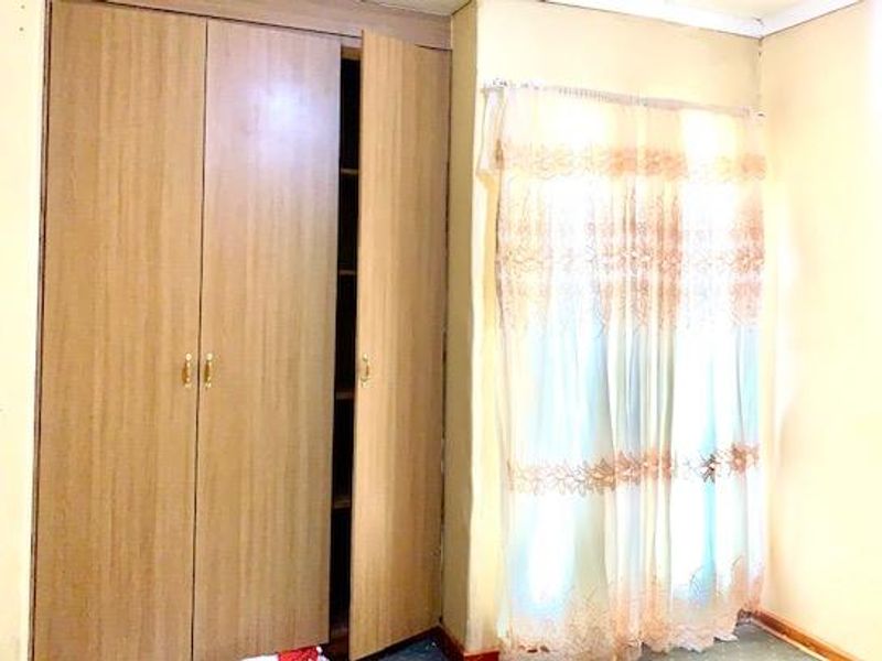 MUCH LOVED FAMILY HOME IN SOUGHT AFTER STREET - Photo 8