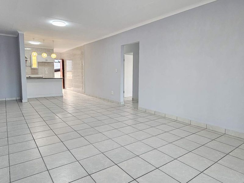 SEA VIEW APARTMENT - 2km from Hartenbos Beach! - Photo 5