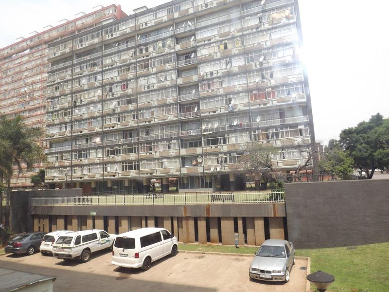 Spacious 2 Bedroom Apartment in Prime Location - Photo 10