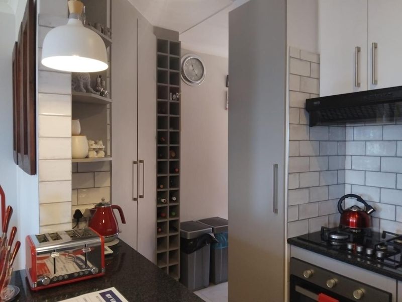 Charming Duet with Ocean Views in Island View, Mossel Bay - Photo 8