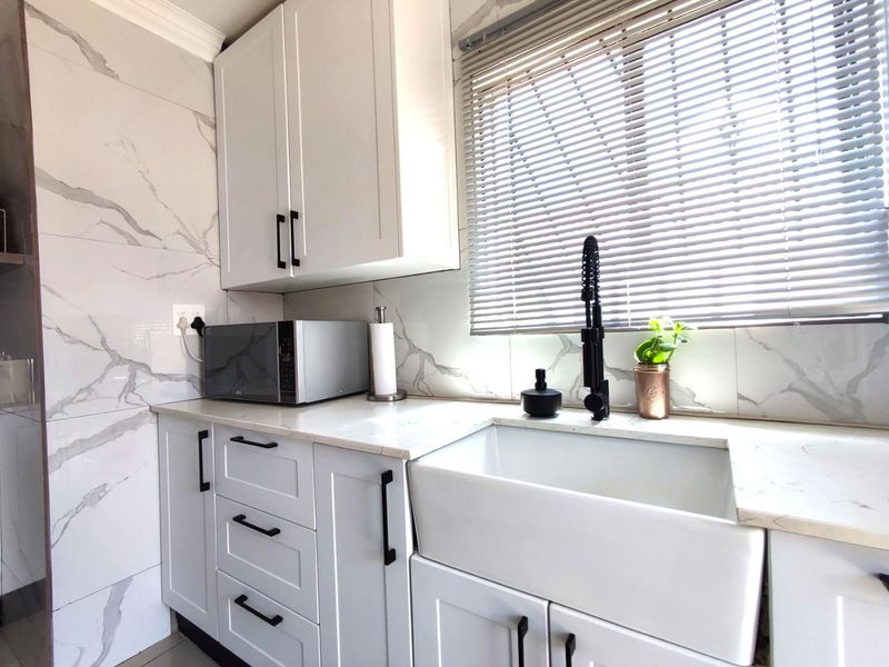 3 Bedroom House  for Sale in Cosmo City - Photo 8