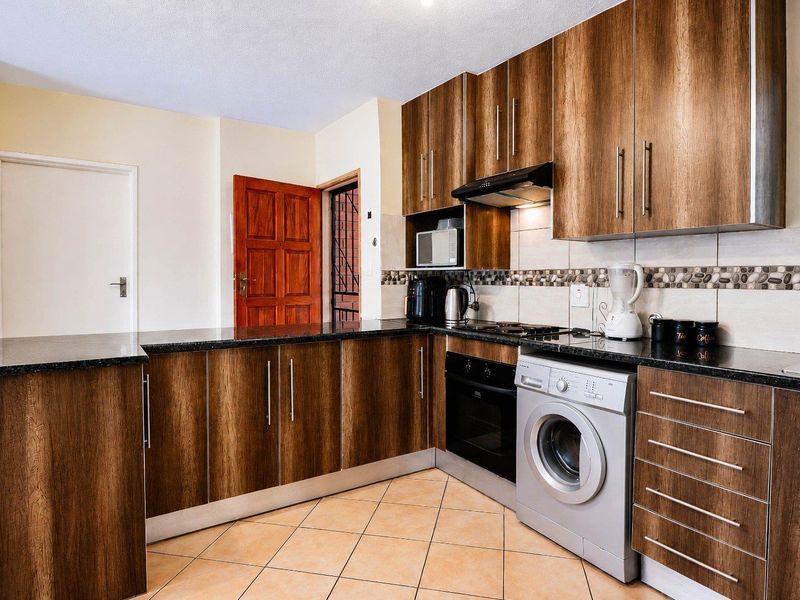 Ground floor 3 Bedroom 1 bathroom home - Photo 7