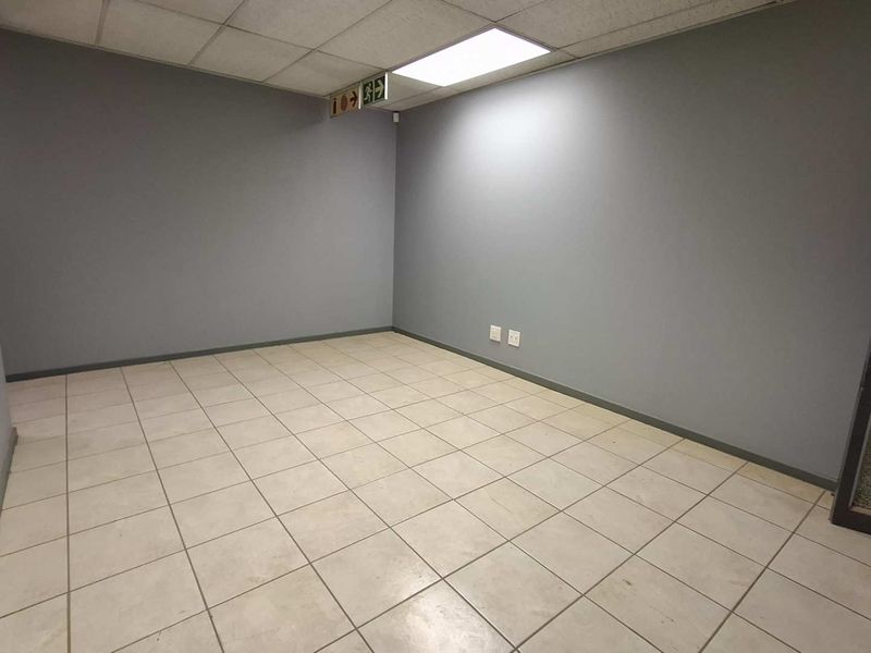 **Spacious Office Space Available for Lease** - Photo 5
