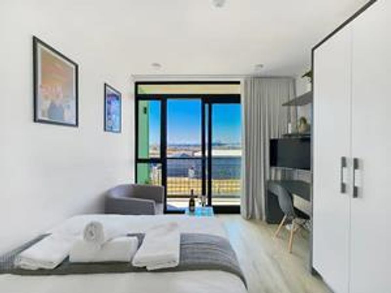 Studio Apartment with Iconic Mountain Views – For Sale | 1 on Albert, Woodstock, Cape Town - Photo 6
