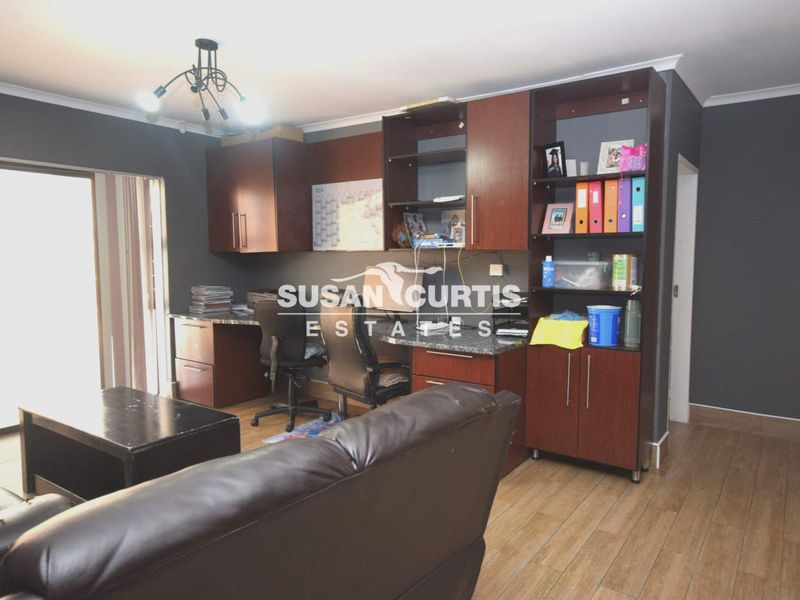 HOUSE FOR SALE IN MILE 4 EXT 1, SWAKOPMUND - Photo 5
