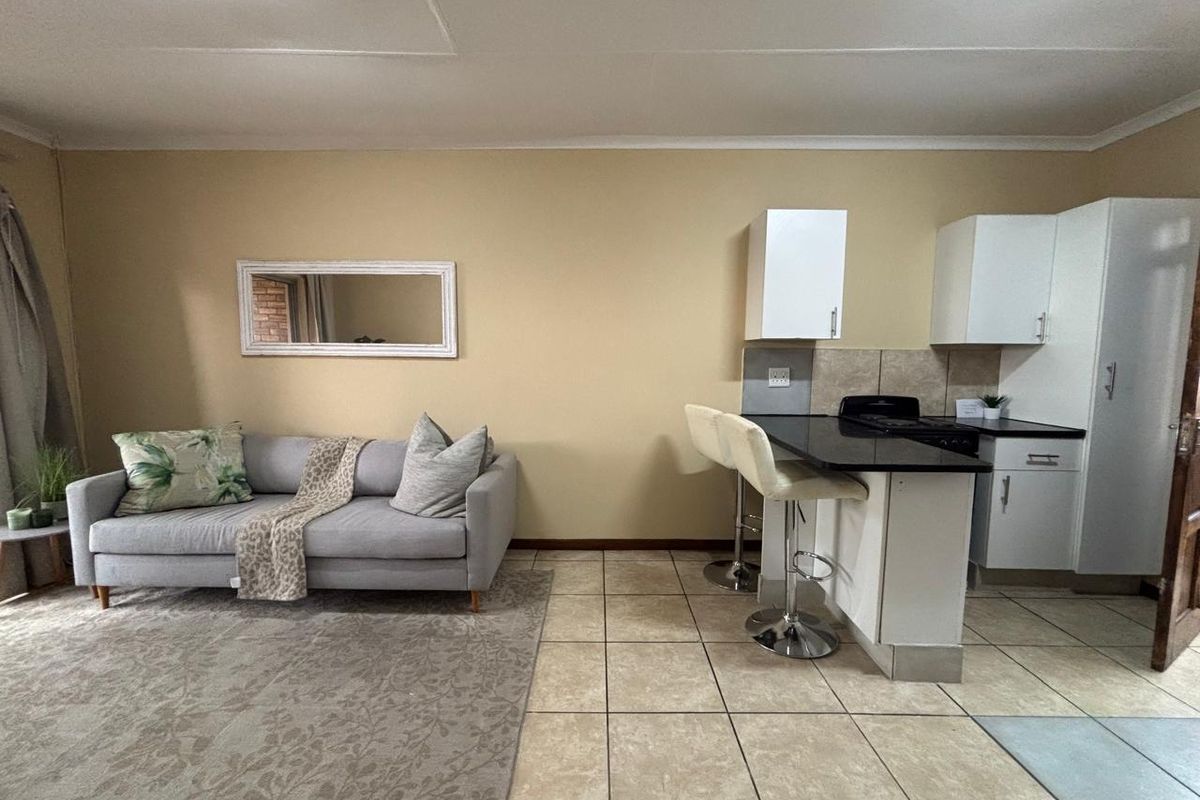 2 Bedroom Townhouse For Sale in Elandspark - Photo 4