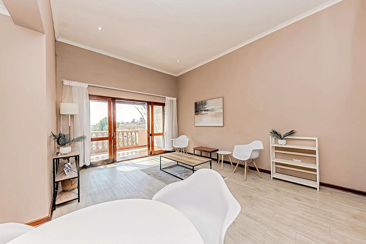 Two Bedroom One Bathroom in the heart of Paulshof - Photo 5