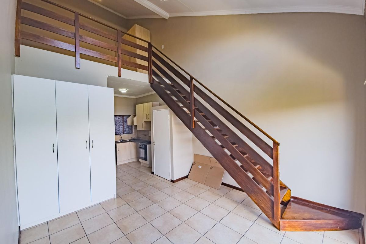 1 Bedroom Apartment available in Hillcrest/Hatfield - Photo 5
