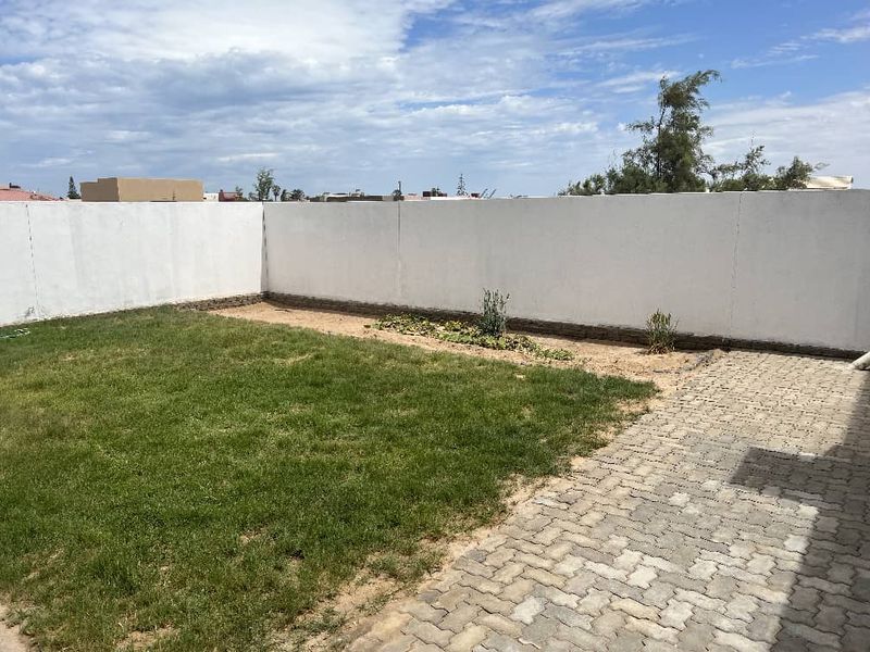 FOR RENT-Fully furnished backyard apartment for rent for rent in Mersig, Walvis Bay - Photo 10