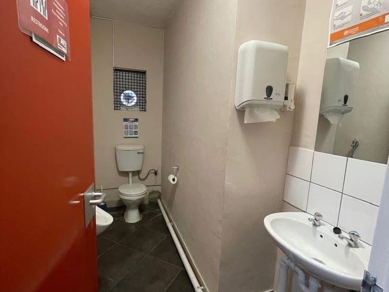 Business property for sale - Photo 2