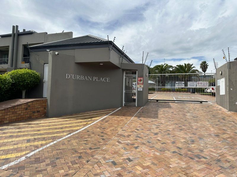 Spacious Ground Floor Apartment in Popular D'urban Place - Photo 2