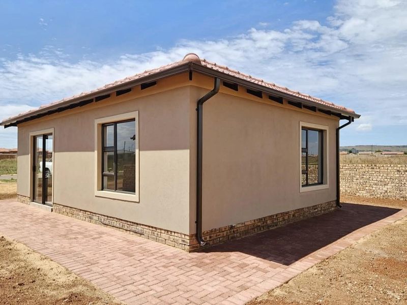 BRAND NEW FULL TITLE HOME FROM AS LITTLE AS R7 500 PER MONTH - Photo 2