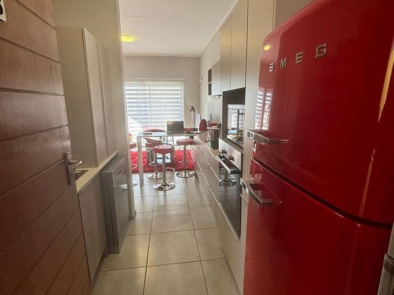 Stunning New Upmarket Flats in Rooihuiskraal North – Ideal for Investors & Homeowners - Photo 9