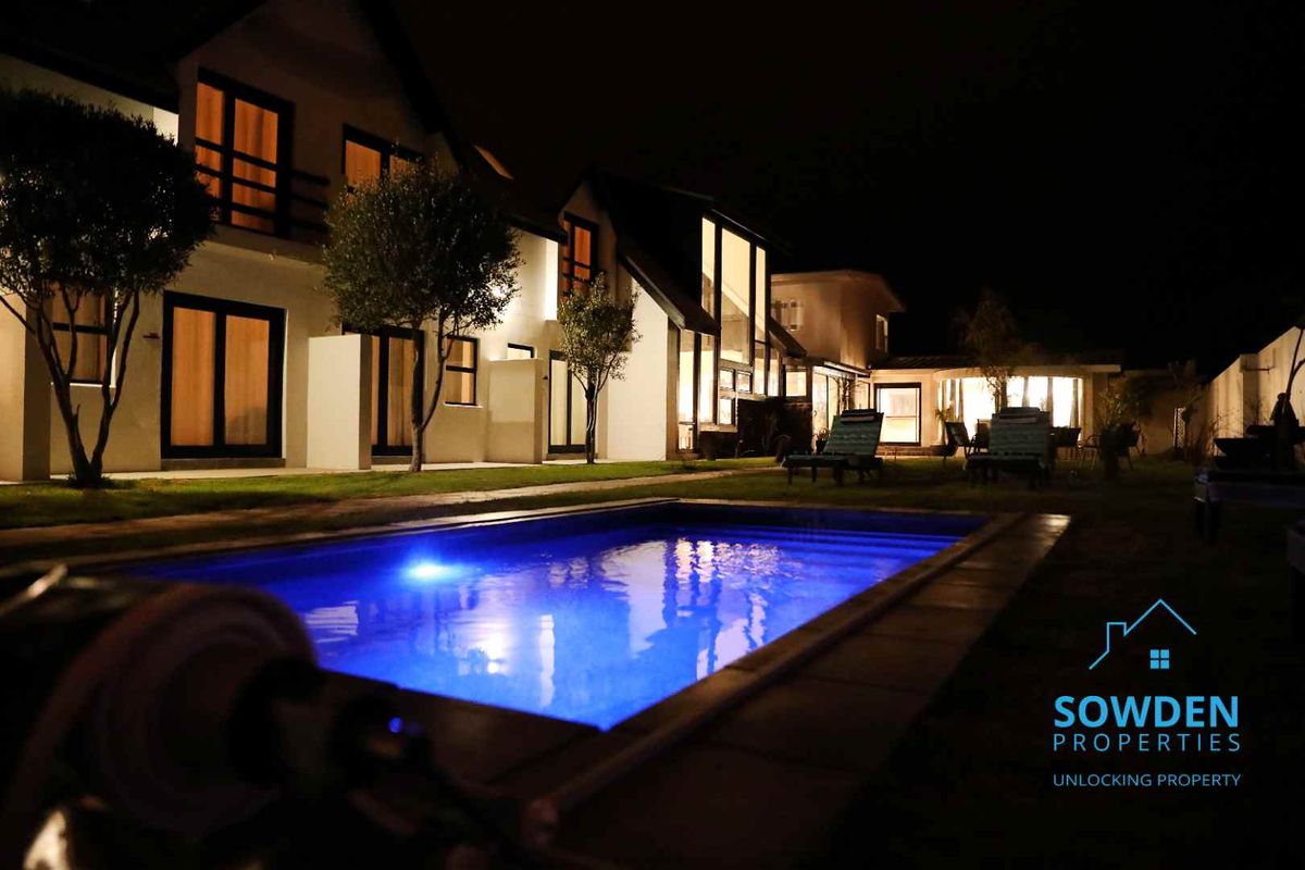 African Chic Luxury Meets Coastal Tranquillity. - Photo 2