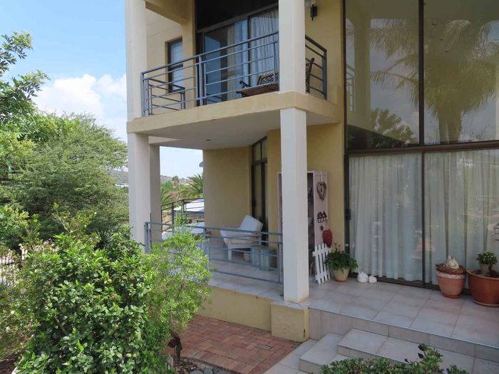 Property #2374000, House Pending Sale in Klein Windhoek