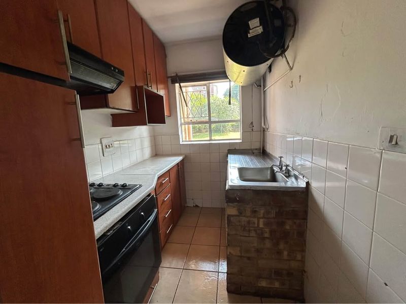 For Rent | Montclair | 2 bedroom Apartment - Photo 3