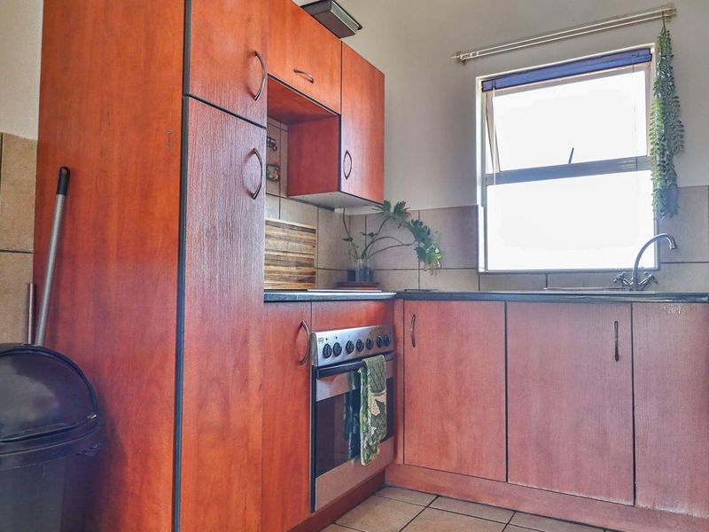 Prime beach access & rental income potential - Photo 6