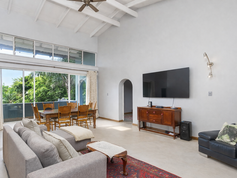 "Dive Into Comfort: Stunning Poolside Sanctuary with Granny Flat!" - Photo 8