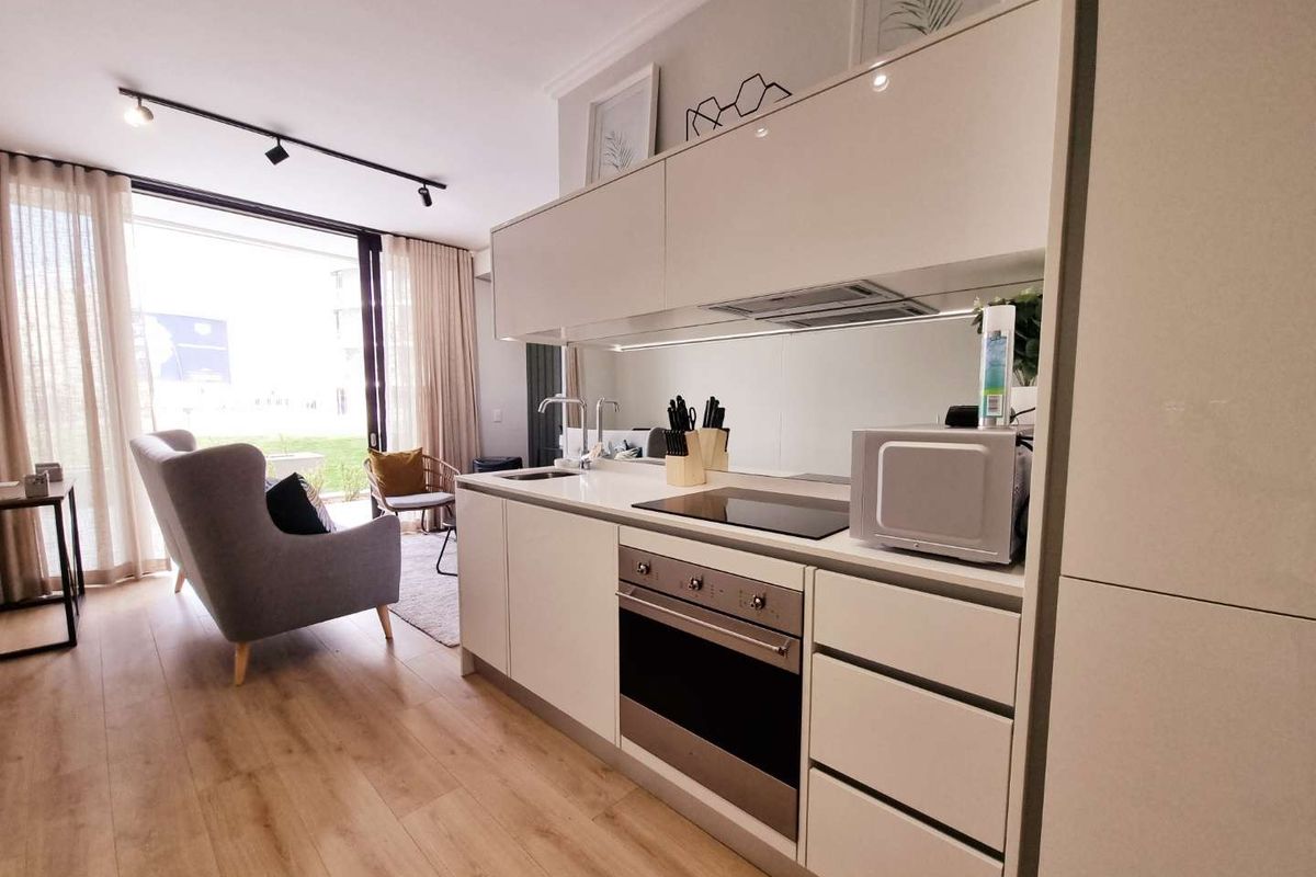 Fully furnished one bedroom, executive apartment for rent at Ellipse - Photo 5