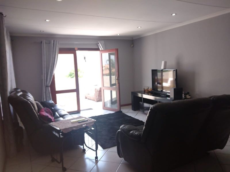 Move to the perfect address - Photo 8