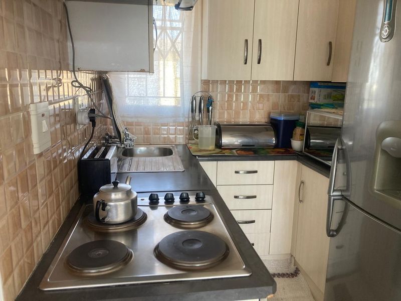 2 Bedroom apartment for sale at Fleurhof - Photo 3