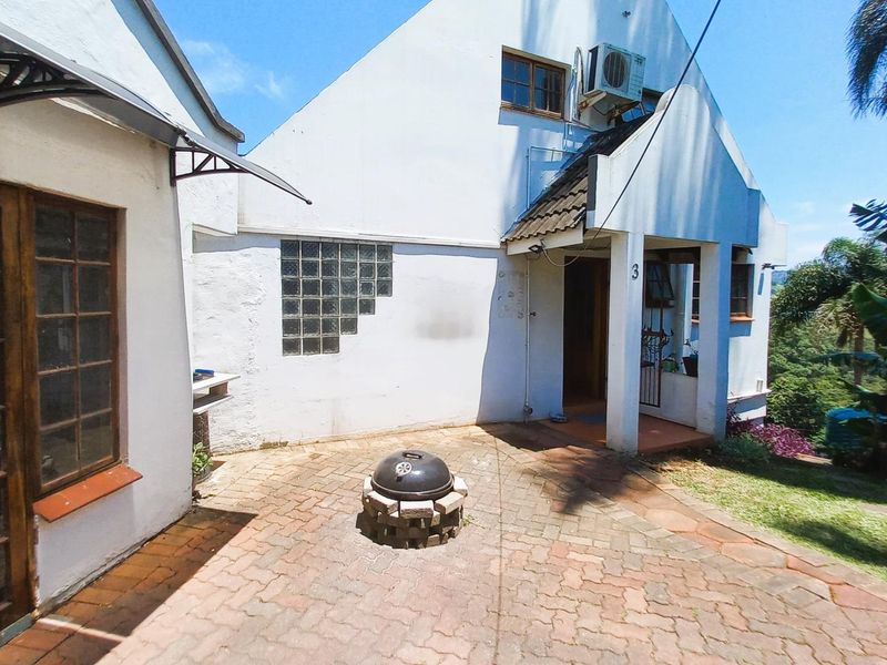 FOR RENT  |  FIELDS HILL  |  KLOOF  |  2 BEDROOM HOUSE - Photo 2