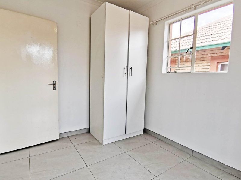 2 bedroom townhouse For Sale in Alberton North - Photo 9