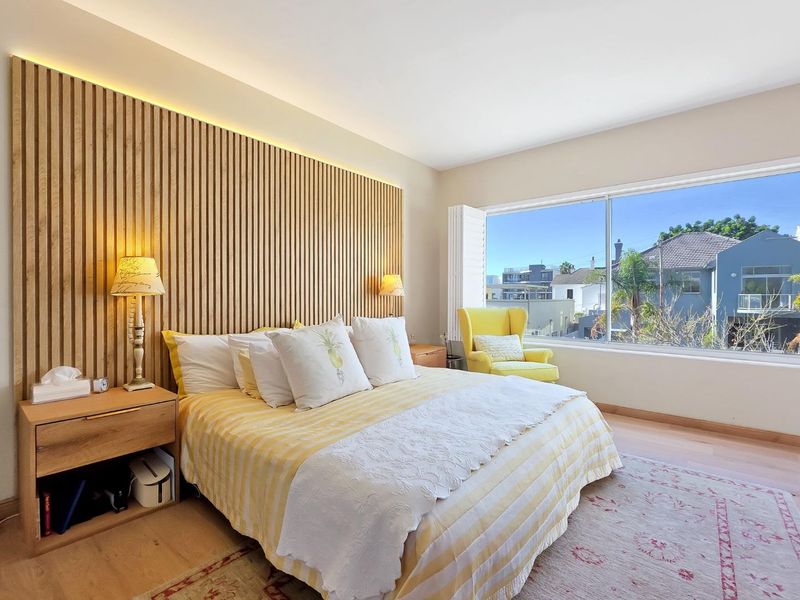 Chic Newly Renovated Two Bedroom  Apartment - Photo 1