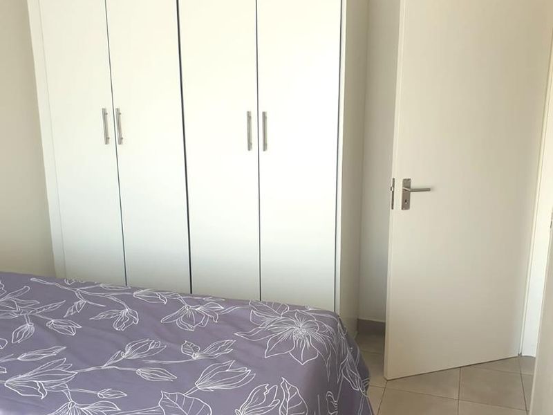 Two-Bedroom First Floor Apartment for Sale in Bulrush View, Rynfield - Photo 7