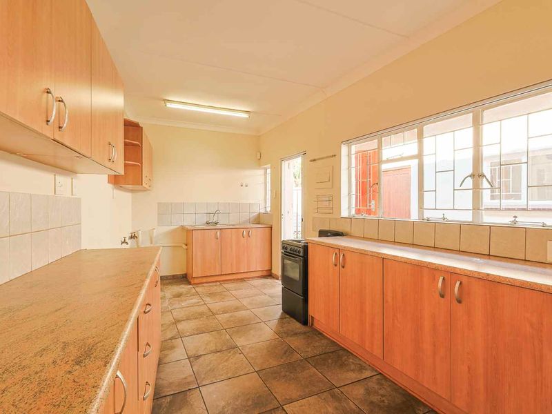 3 Bedroom Family Home in the Heart of Murrayfield - Photo 8
