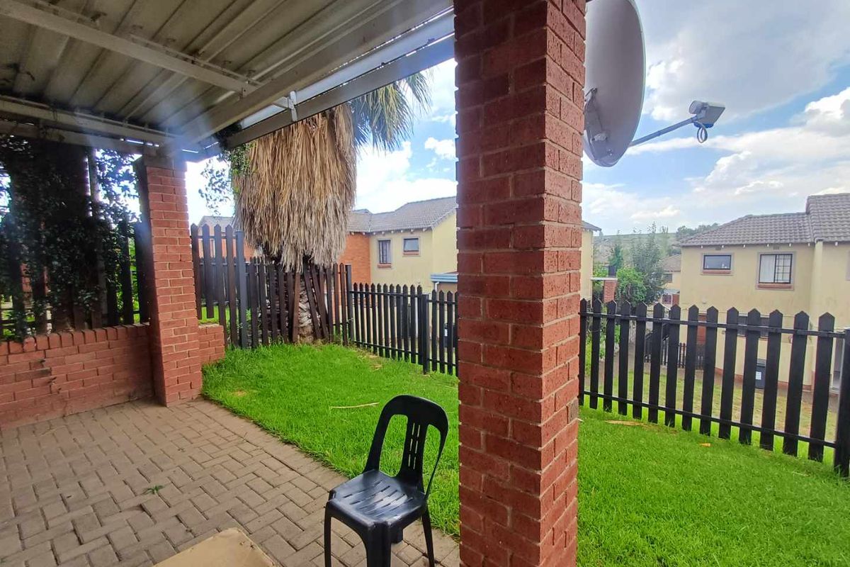 Great opportunity for Investors or First Time Home Buyers - Photo 4