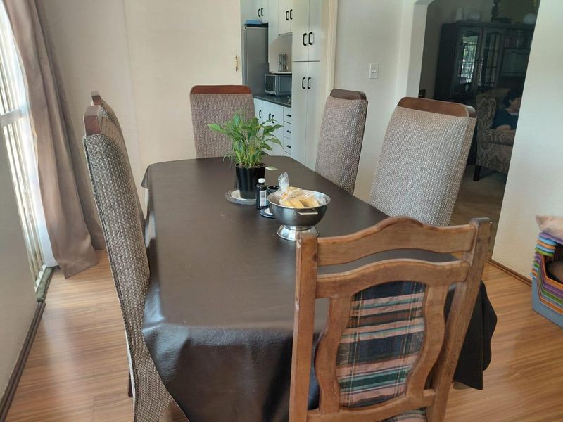 4 Bedroomed Family Home For Sale In The Enclosed Area of Brentwood Park - Photo 5