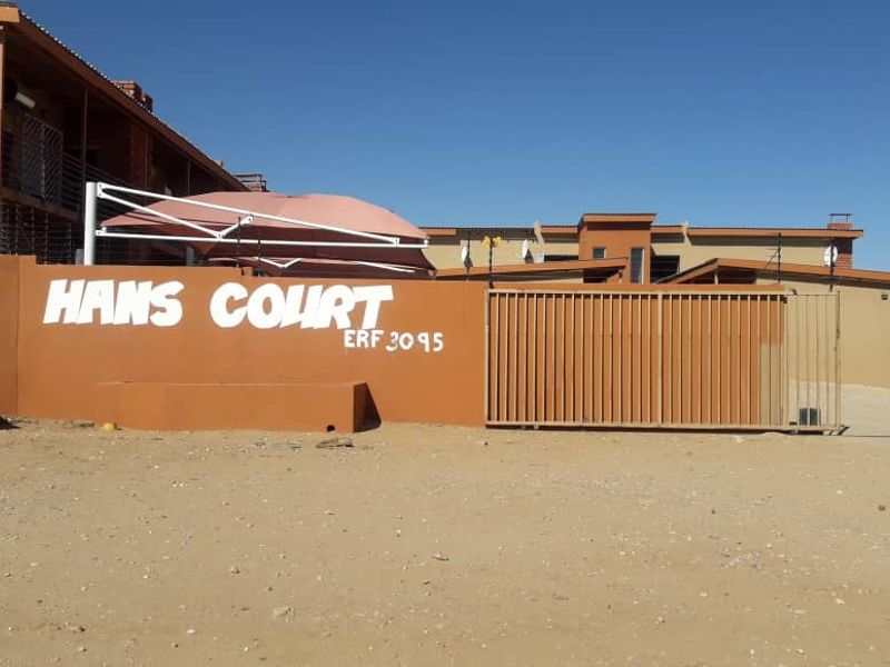 Apartment For Sale In Hans Court, Otjomuise - Photo 2