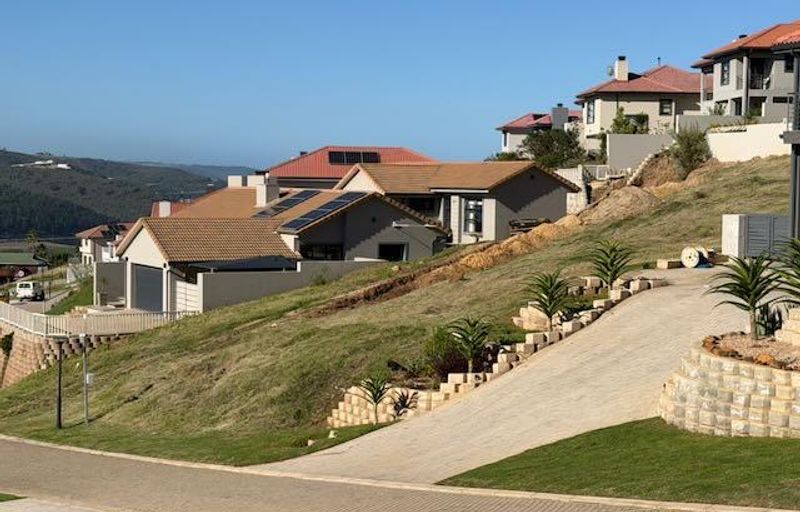 North-Facing Elevated Estate Stand in Avonddans II