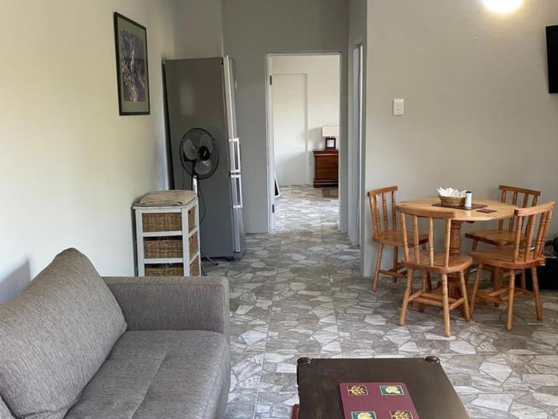 FOR RENT  |  Waterfall  |  1 Bedroom Garden Cottage - Photo 3