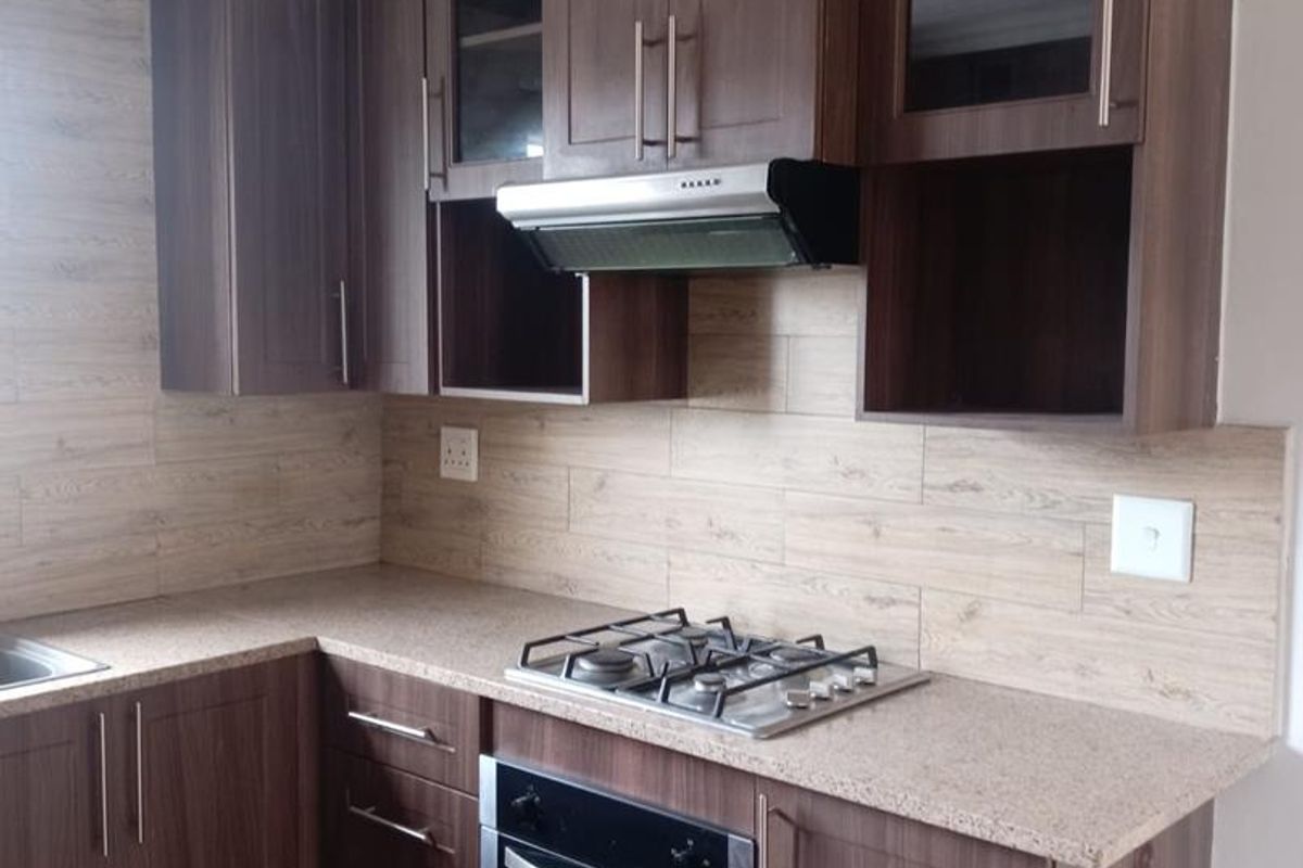 3 BEDROOM TOWNHOUSE TO RENT IN ANDEON - Photo 3