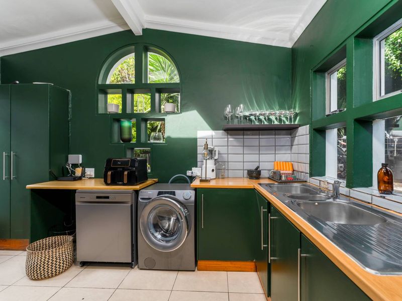 GR4 Zoned Home with Airbnb Potential - Photo 2