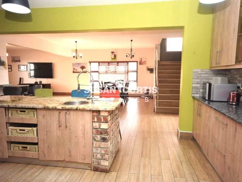 HOUSE FOR SALE IN MILE 4 EXT 1, SWAKOPMUND - Photo 9