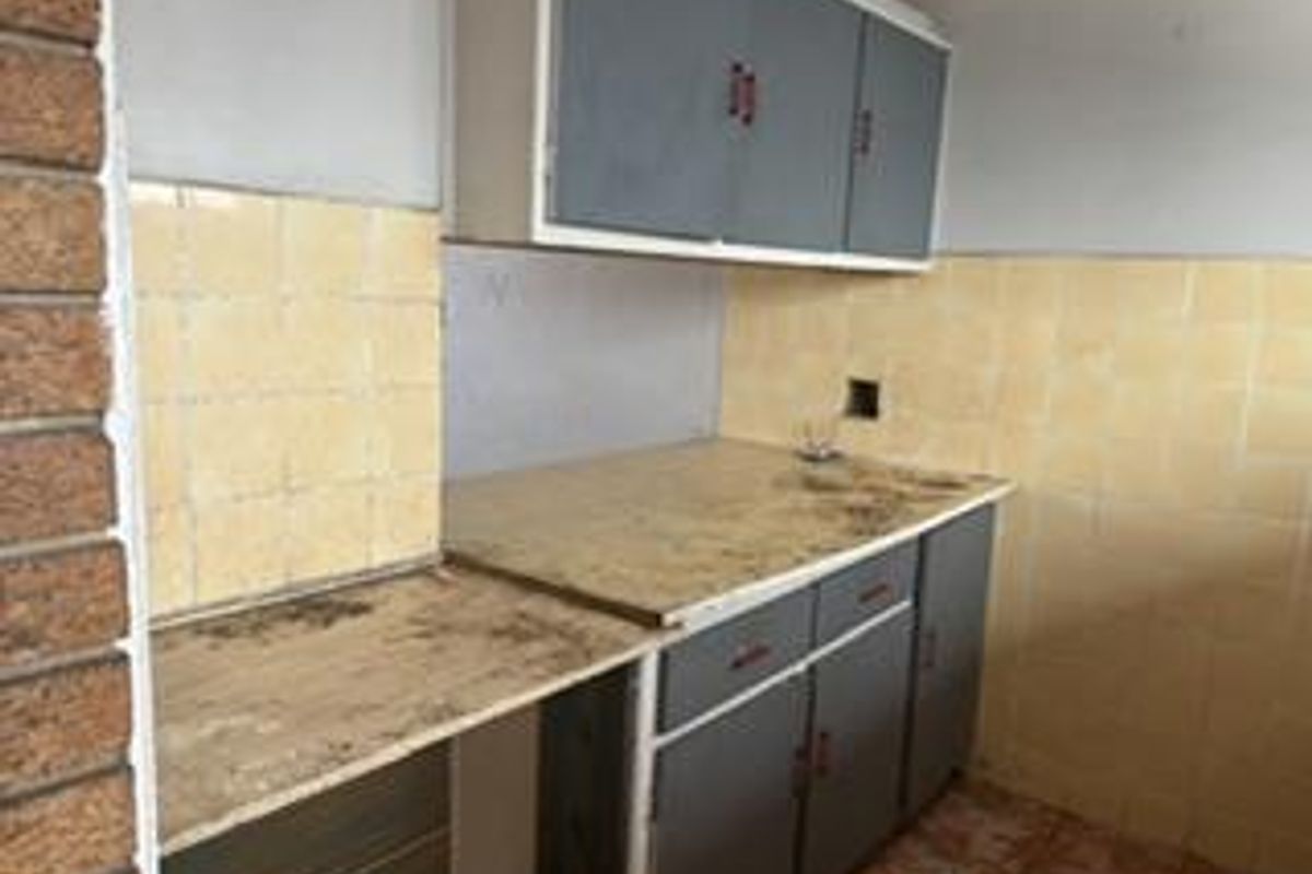 This 1 bedroom apartment can be yours! - Photo 2