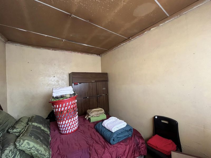 House on the market Etwatwa - Photo 7