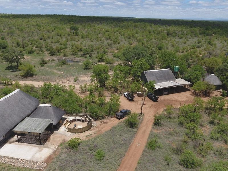 Exceptional Umbabat farm, Greater Kruger park. - Photo 3