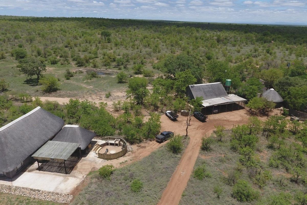 Exceptional Umbabat farm, Greater Kruger park. - Photo 3