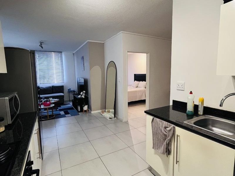 For Sale | 1 Bedroom Apartment | City Junction | N$ 1 200 000 - Photo 5