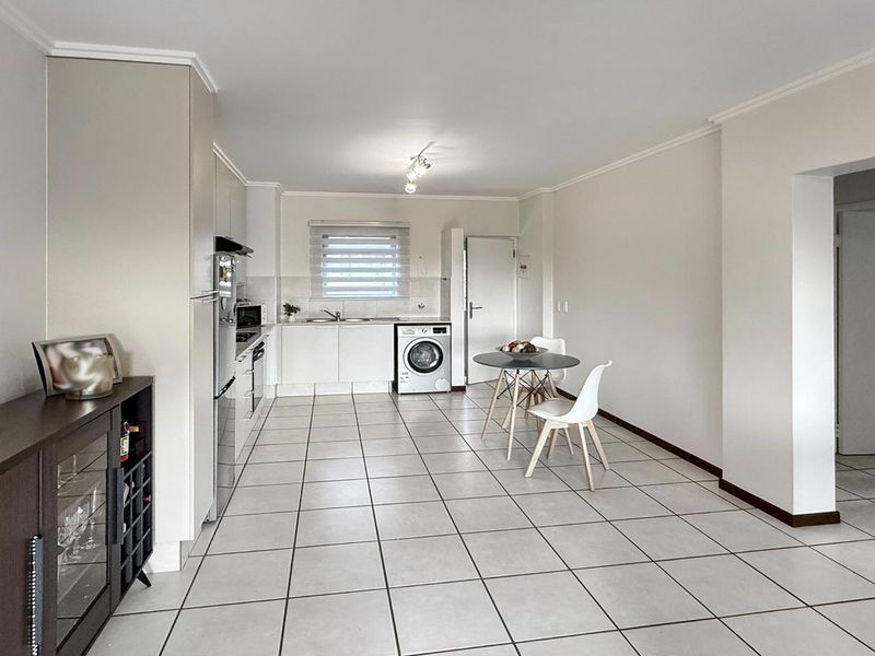 Beautiful 2 Bedroom Apartment in Excellent Estate - Photo 6
