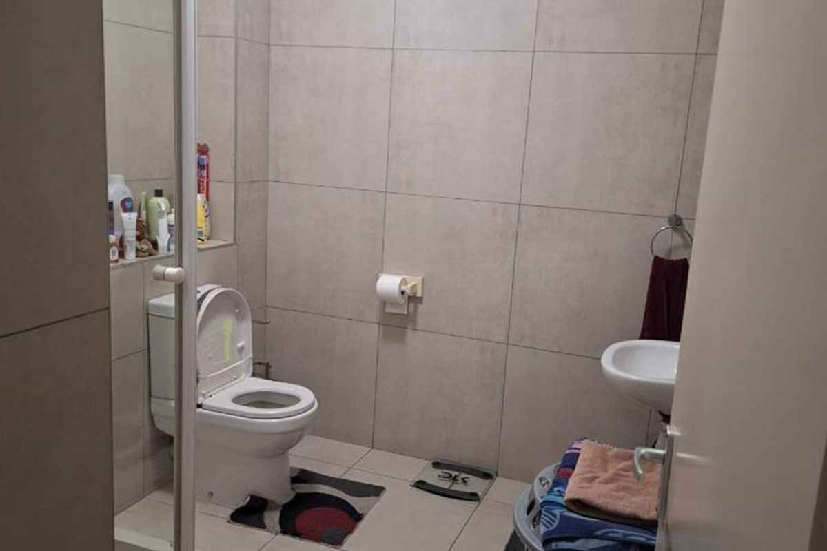 Safe and secure area - Photo 3