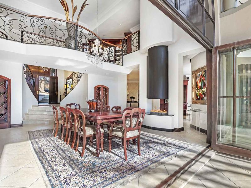 IMPRESSIVE, OPULENT LIFESTYLE ON THE RIVER - Photo 7